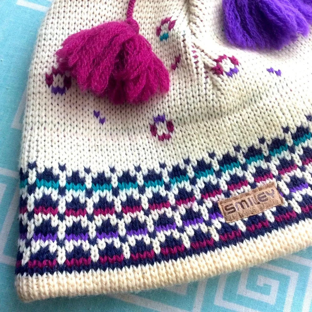 Vintage Smiley 100% Wool Pompom Ski Hat OS Ski Hiking Trail Activewear
